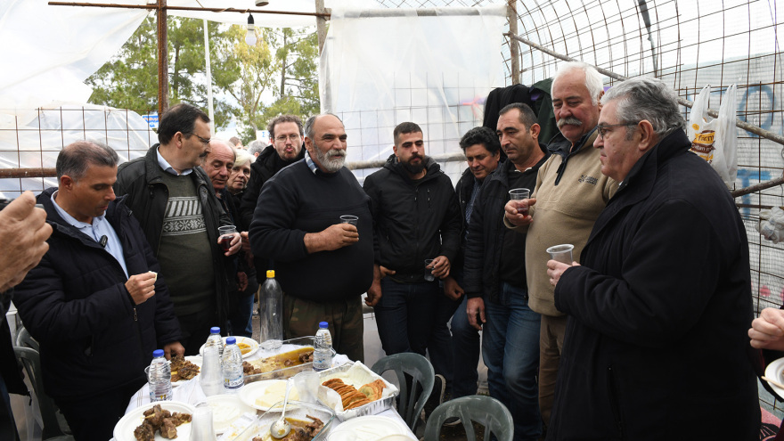 «Ζεσταίνουν» τα τρακτέρ για την Αθήνα οι αγρότες - Δεν έχουμε να δώσουμε κάτι άλλο απαντά η κυβέρνηση