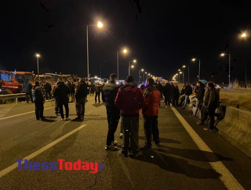 «Ζεσταίνουν» τα τρακτέρ για την Αθήνα οι αγρότες - Δεν έχουμε να δώσουμε κάτι άλλο απαντά η κυβέρνηση