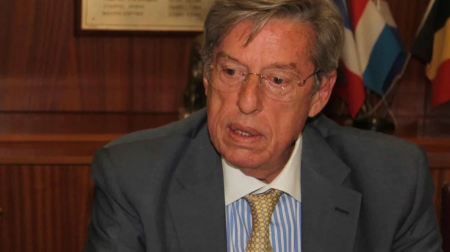 Συλλυπητήρια Τασούλα για τον θάνατο του Διονύση Μπεχράκη