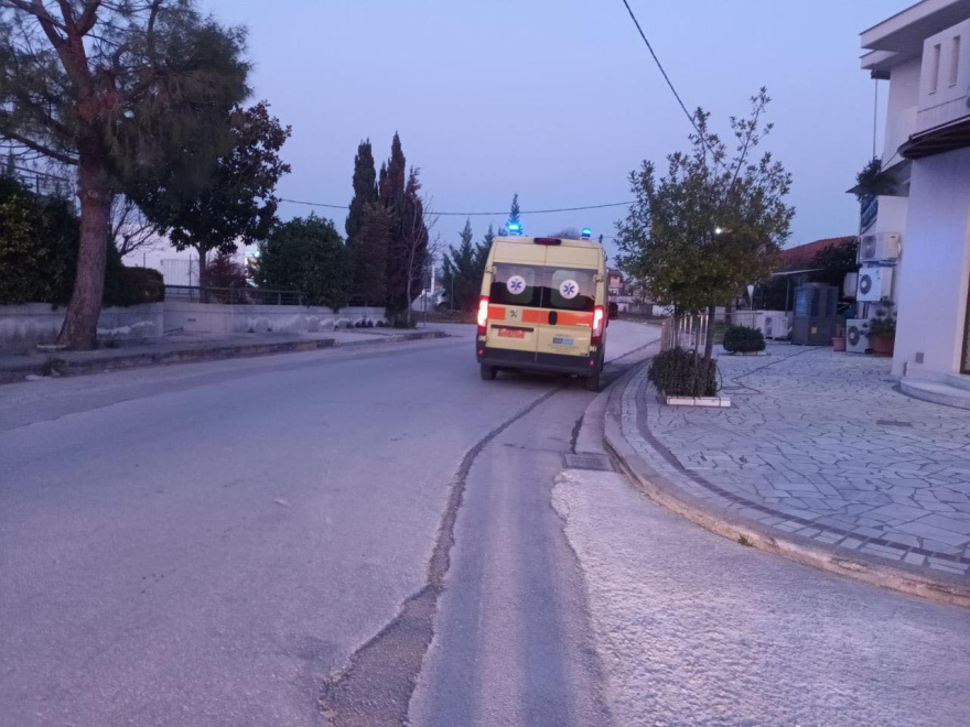 Τρίκαλα: Είχε ψυχολογικά προβλήματα ο 46χρονος που αποκεφάλισε με αλυσοπρίονο τον πατέρα του - Δείτε φωτογραφία 