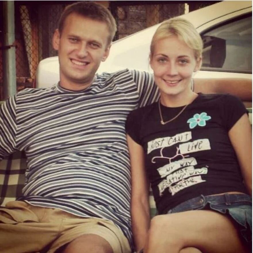 Γιούλια Ναβάλναγια: Η γυναίκα βράχος στο πλευρό του Αλεξέι - Μόνο ο θάνατος θα μπορούσε να τους χωρίσει