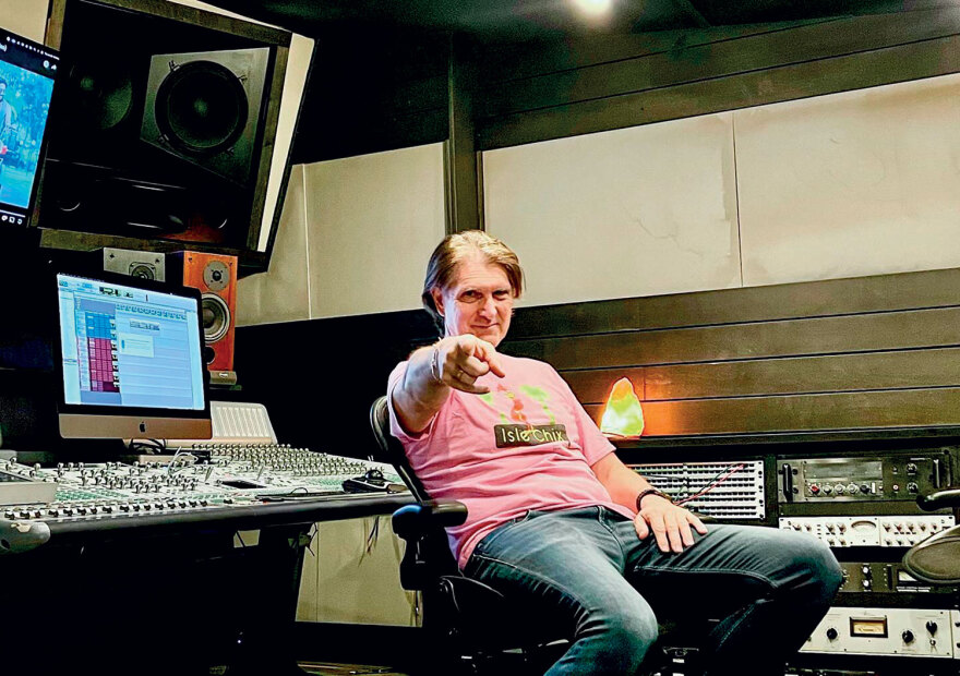 Alexx Antaeus: Από την Πάτρα στην κορυφή των Grammys 