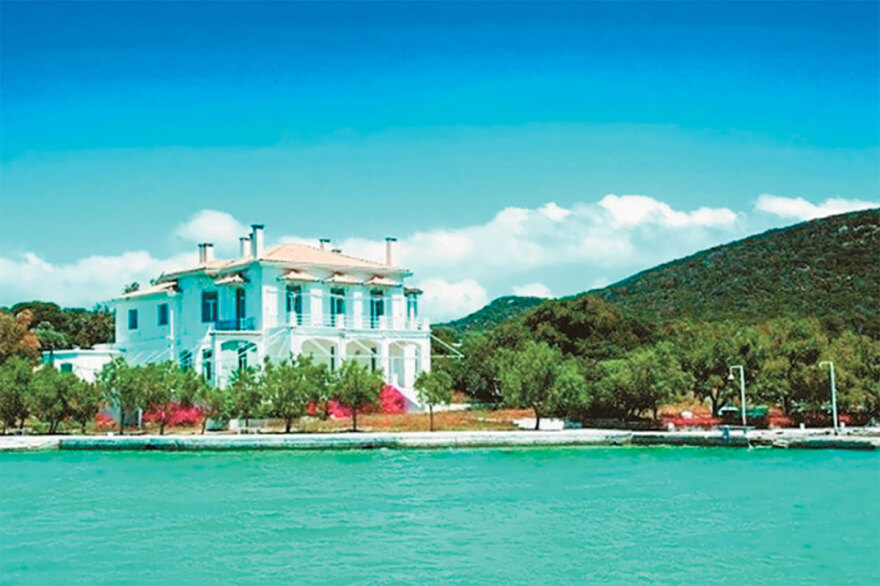 Πεταλιοί, ένας παράδεισος σε ματωμένο κάδρο: Ο Ομέρ Πασάς, η Πικάσο και οι κόντρες της οικογένειας Καρνέση