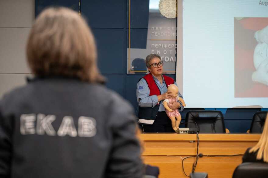 Νταντάδες της Γειτονιάς: Σεμινάριο πρώτων βοηθειών για βρέφη και νήπια στο Ναύπλιο, παρουσία Ζαχαράκη - Δείτε φωτογραφίες