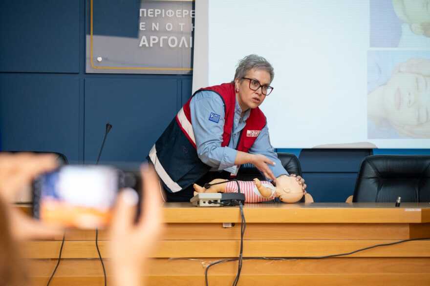 Νταντάδες της Γειτονιάς: Σεμινάριο πρώτων βοηθειών για βρέφη και νήπια στο Ναύπλιο, παρουσία Ζαχαράκη - Δείτε φωτογραφίες