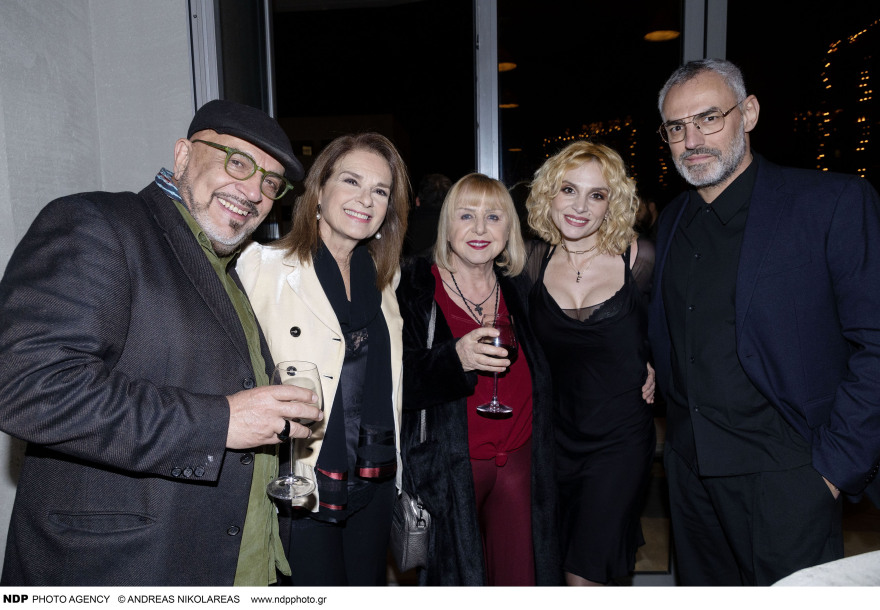 Νίκος Συρίγος: Η φωτογραφία του με την Ελεωνόρα Ζουγανέλη και τους γονείς της 