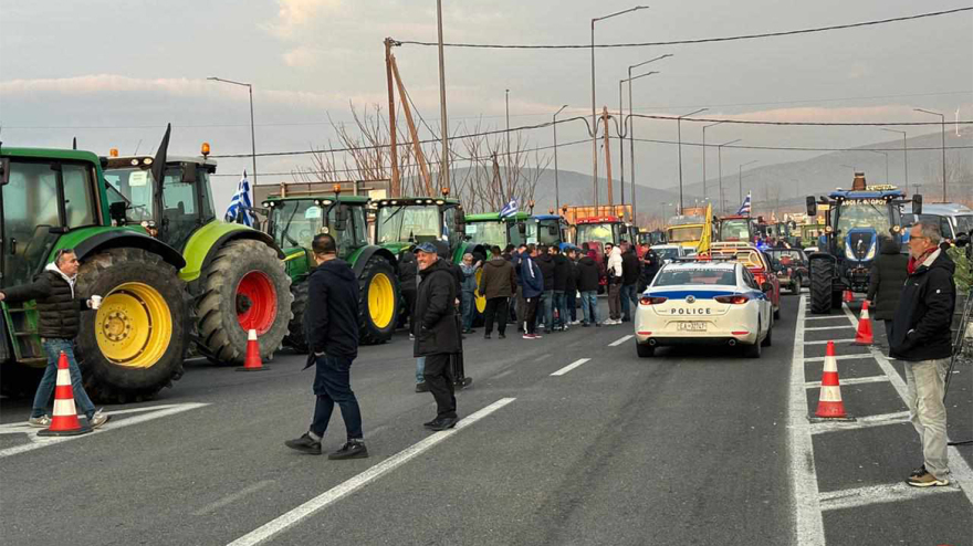 Αγρότες: Κατεβαίνουν Αθήνα τα τρακτέρ - Μετά τις 12 θα αρχίσουν να κλείνουν δρόμοι