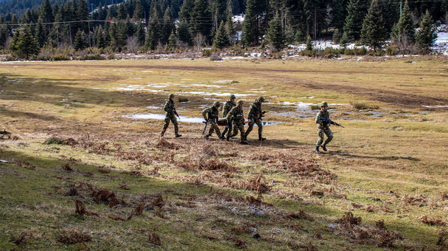 ΓΕΣ: Το εντυπωσιακό βίντεο από την χειμερινή εκπαίδευση υπαξιωματικών στο Περτούλι