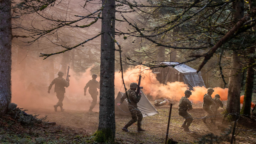 ΓΕΣ: Το εντυπωσιακό βίντεο από την χειμερινή εκπαίδευση υπαξιωματικών στο Περτούλι