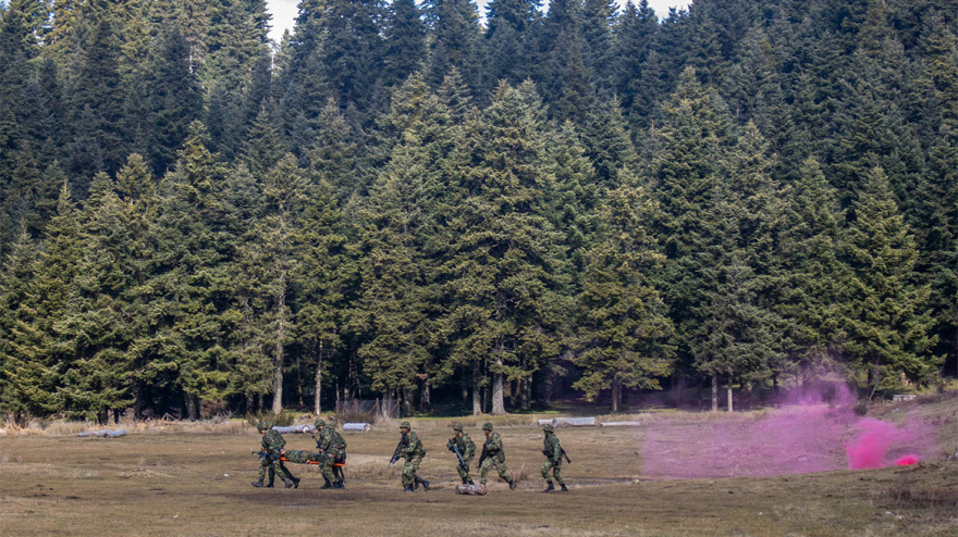 ΓΕΣ: Το εντυπωσιακό βίντεο από την χειμερινή εκπαίδευση υπαξιωματικών στο Περτούλι