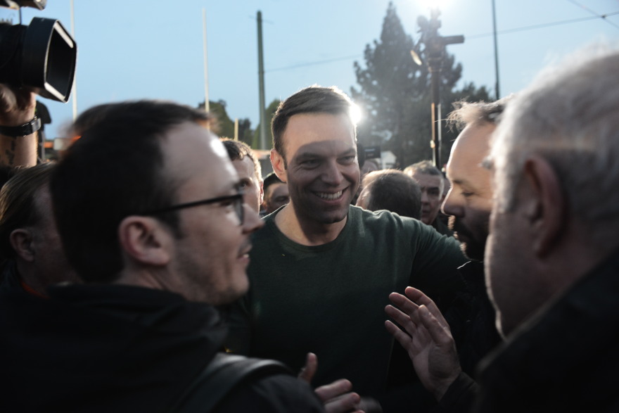 «Μπλόκο» στο Σύνταγμα: Καρέ καρέ το συλλαλητήριο των αγροτών μέσα από βίντεο και φωτογραφίες