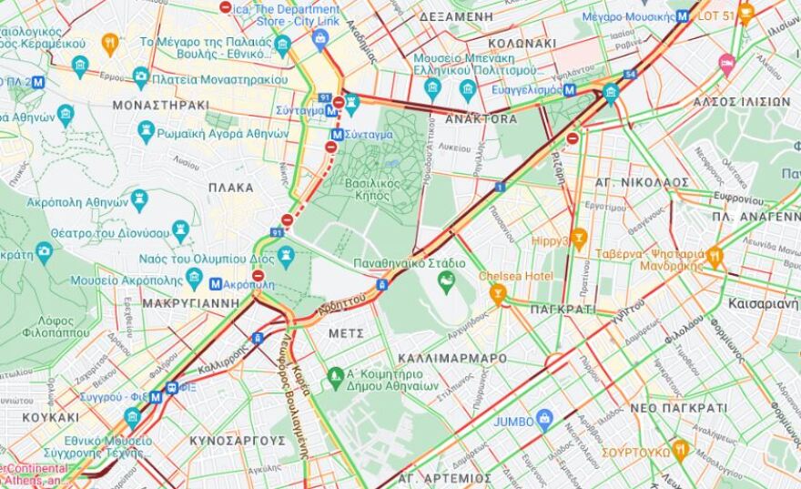 Τριφασικό μπλακ άουτ στο κέντρο της Αθήνας - Έξω από τη βουλή διαδήλωσαν οι φοιτητές  μαζί με τους μελισσοκόμους