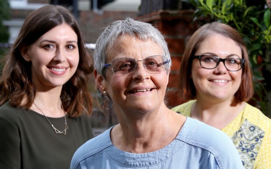 Άνοια: Συγγραφέας που έπασχε από την ασθένεια ανακοίνωσε τον θάνατό της - Ήθελε να πεθάνει με ευθανασία