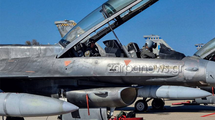 Νίκος Δένδιας: Πέταξε με F-16 Viper από την 115ΠΜ στην Κρήτη - Δείτε βίντεο και φωτογραφίες