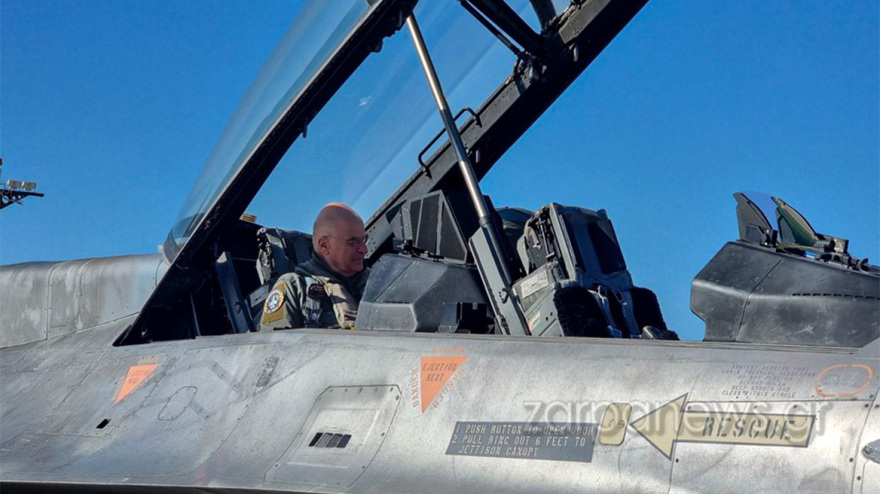 Νίκος Δένδιας: Πέταξε με F-16 Viper από την 115ΠΜ στην Κρήτη - Δείτε βίντεο και φωτογραφίες