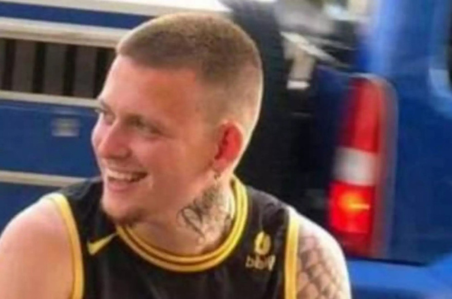 Τροχαίο στην Πάτρα: Τον οδηγό του αυτοκινήτου κατηγορούν οι συγγενείς των δύο νεαρών που σκοτώθηκαν - «Πέρασε με κόκκινο»