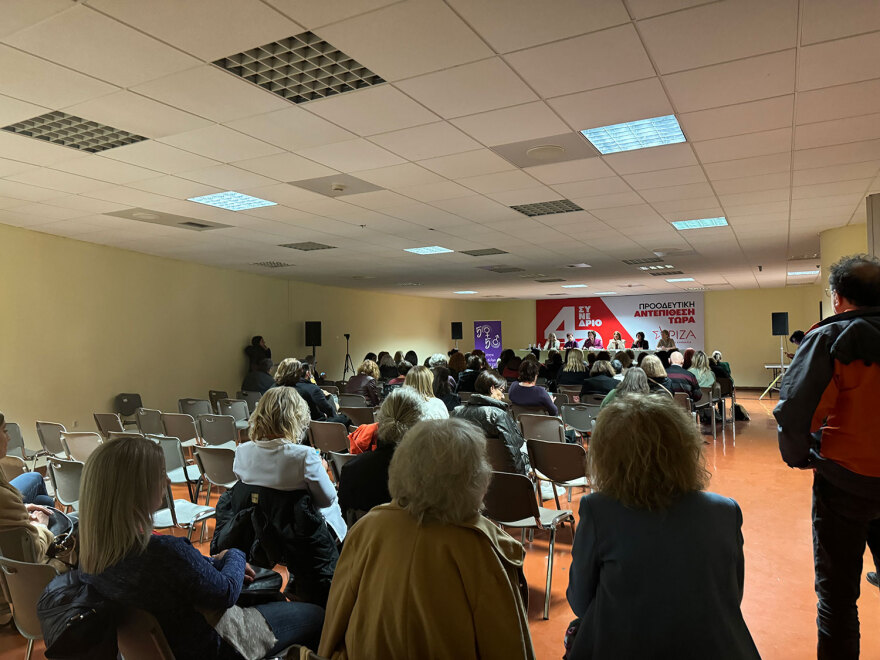 Συνέδριο ΣΥΡΙΖΑ - Η 2η μέρα: Μικρή συμμετοχή, «πηγαδάκια» και αγωνία για το ποιος θα είναι ο αντίπαλος του Κασσελάκη