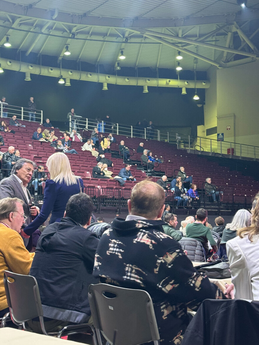 Συνέδριο ΣΥΡΙΖΑ - Η 2η μέρα: Μικρή συμμετοχή, «πηγαδάκια» και αγωνία για το ποιος θα είναι ο αντίπαλος του Κασσελάκη