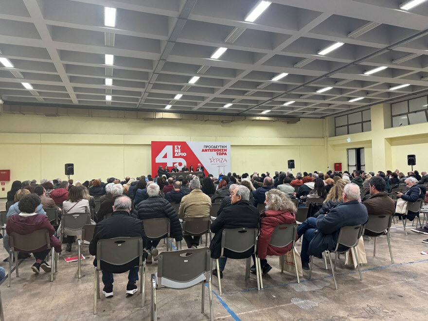 Συνέδριο ΣΥΡΙΖΑ - Η 2η μέρα: Μικρή συμμετοχή, «πηγαδάκια» και αγωνία για το ποιος θα είναι ο αντίπαλος του Κασσελάκη