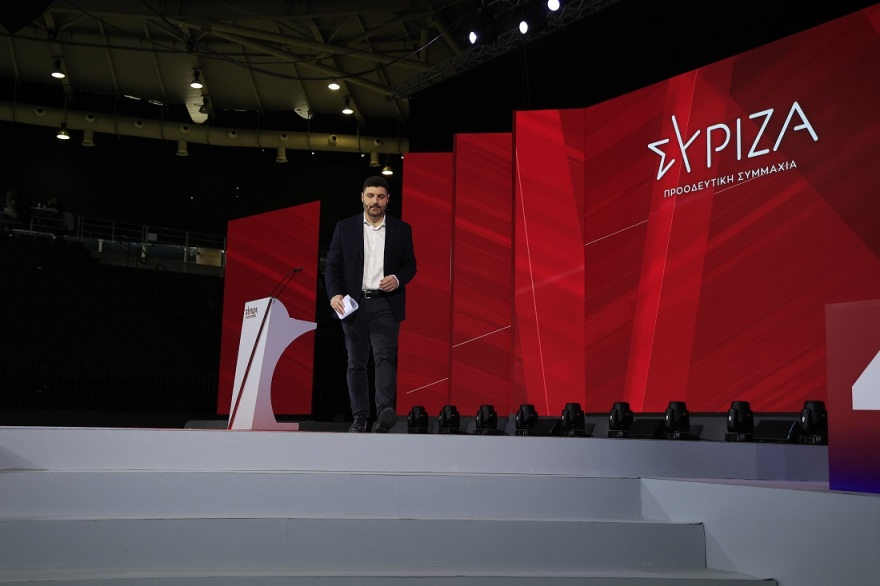 Συνέδριο ΣΥΡΙΖΑ - Η 2η μέρα: Μικρή συμμετοχή, «πηγαδάκια» και αγωνία για το ποιος θα είναι ο αντίπαλος του Κασσελάκη