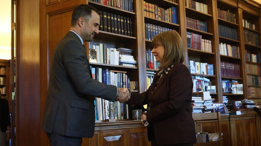 Την Σακελλαροπούλου συνάντησε ο Αλέξης Χαρίτσης