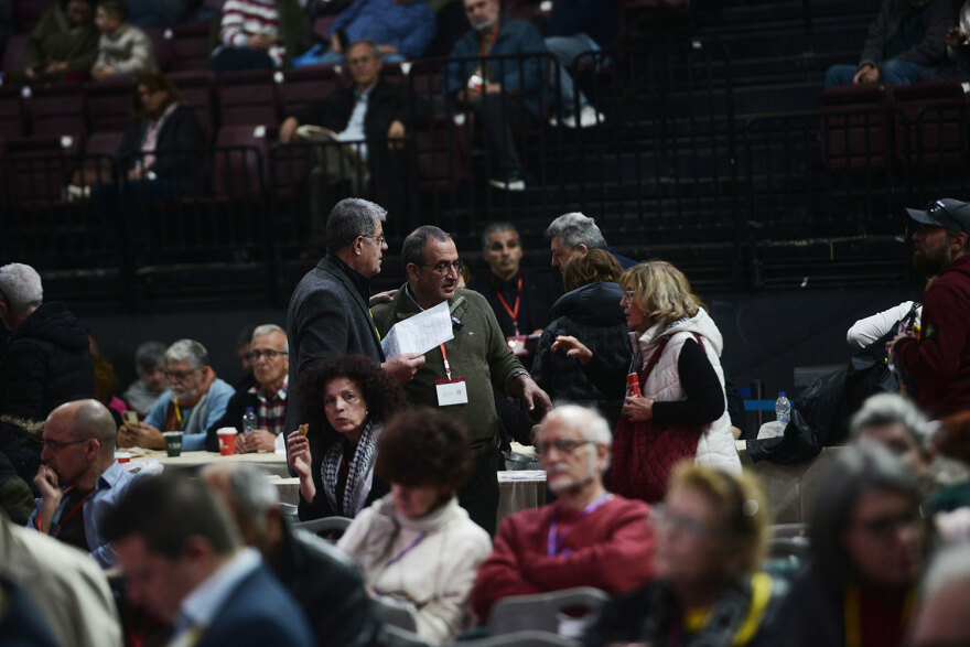 ΣΥΡΙΖΑ: Τρίτη τάση στο συνέδριο - Ποιοι μαζεύουν υπογραφές για ματαίωση των εκλογών