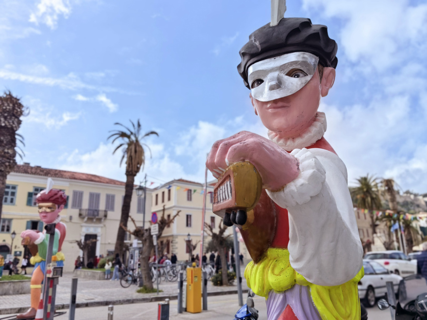 Ναύπλιο: Με μασκαράδες, χορό και τραγούδι άνοιξε το Τριώδιο στην πόλη - Δείτε φωτογραφίες