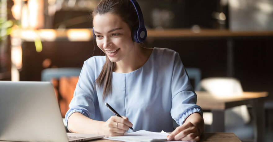 Μπορούμε να αποφύγουμε την άνοια αν μάθουμε μια νέα γλώσσα; 