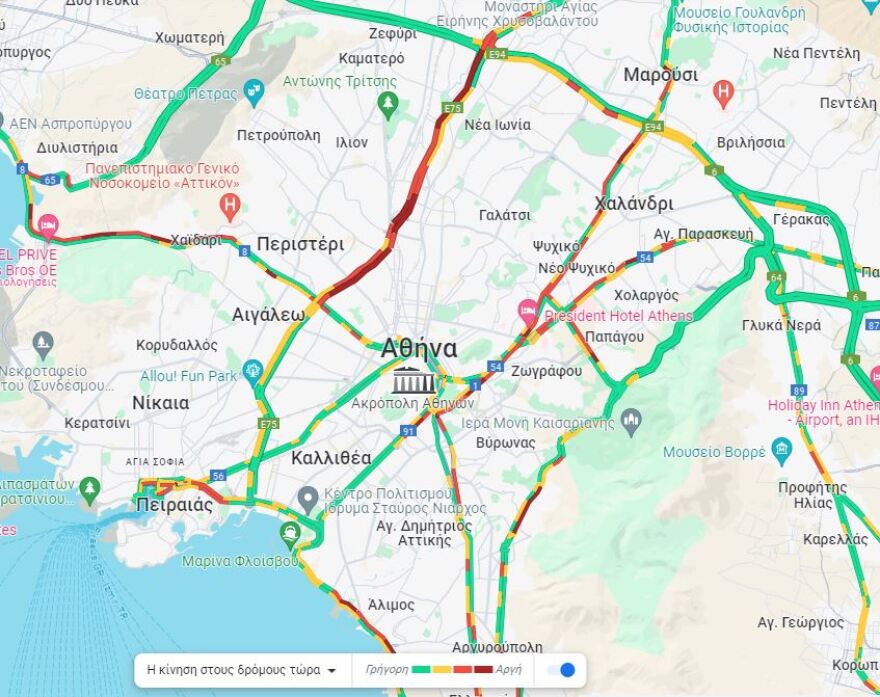 Κίνηση στους δρόμους: Δυσκολίες στην παραλιακή αυτή την ώρα, μποτιλιάρισμα στο ρεύμα προς Σκαραμαγκά