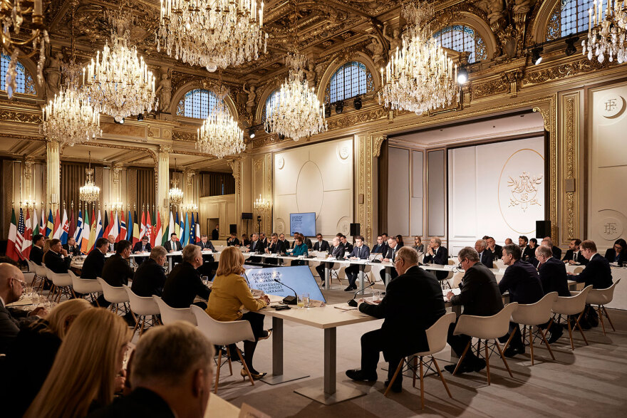 Μητσοτάκης: Στο Παρίσι ο πρωθυπουργός - Τι θα πει στη Διάσκεψη του Μακρόν για τη στήριξη της Ουκρανίας