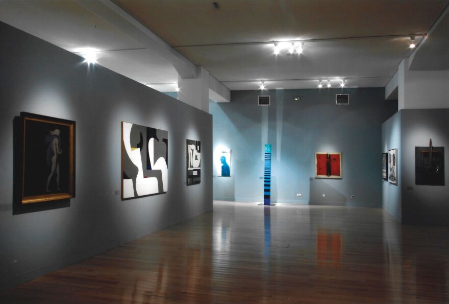 Γιάννης Κωστόπουλος: Τα πολλά πρόσωπα του πρωτοπόρου τραπεζίτη μέσα από μια έκθεση 