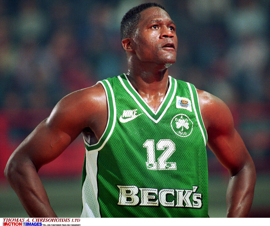 Ντομινίκ Γουίλκινς: Παντρεύτηκε για 4η φορά στα 64 του ο πρώην άσος του NBA και του Παναθηναϊκού 