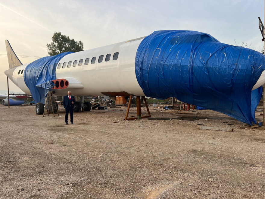 Το αεροπλάνο της ΕΚΑΜ που χρησιμοποιείται για ασκήσεις καταστολής αεροπειρατείας - Δείτε βίντεο και φωτογραφίες