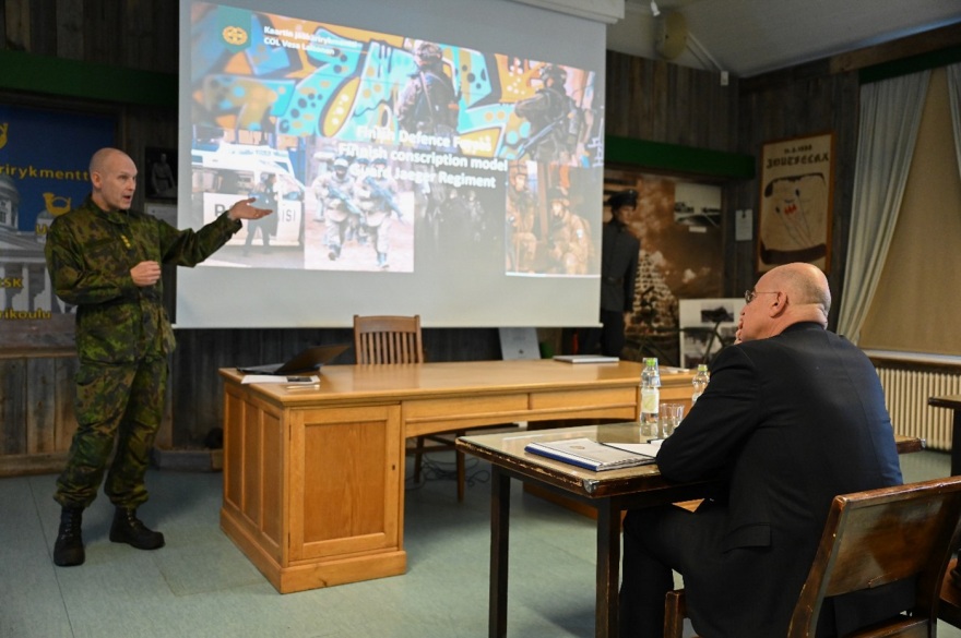 Υπουργείο Εθνικής Άμυνας: Επιχείρηση Silicon Valley με ελληνικές startups στο Πεντάγωνο