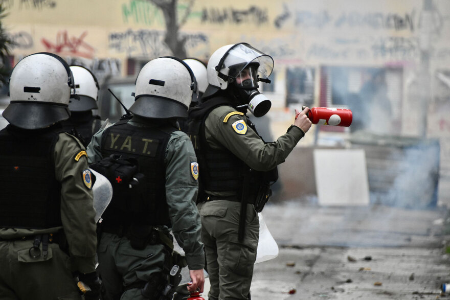 Οκτώ συλλήψεις για τα επεισόδια στην Αθήνα - Τέσσερις συλληφθέντες είχαν σακίδια με μολότοφ, full face και γάντια
