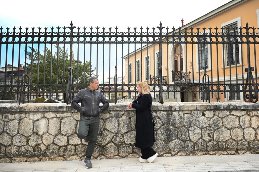 Πρωταγωνιστές: Ο Σταύρος Θεοδωράκης μιλά με παιδιά που δέχτηκαν βία από συνομήλικούς τους