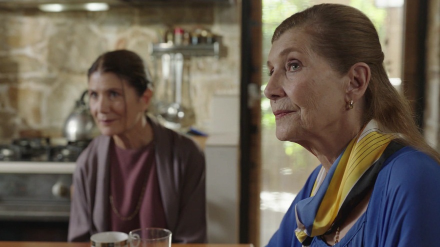 Famagusta: Η Κατερίνα προδίδει τον Μάικλ