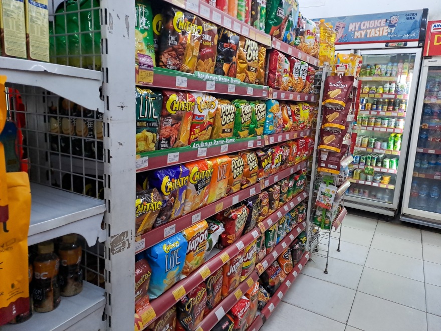 Έρευνα: Υπερεπεξεργασμένα τρόφιμα όπως μπισκότα, κέικ, γλυκά είναι βλαβερά σαν το κάπνισμα - Συνδέονται με 32 ασθένειες