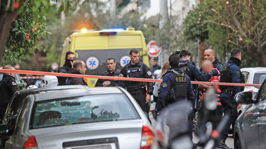 Νίκαια: «Μας παρακολουθούσε, από ποιον να ζητήσω ευθύνες» - Συγκλονίζει η κόρη του 64χρονου που σκότωσε τον γαμπρό του