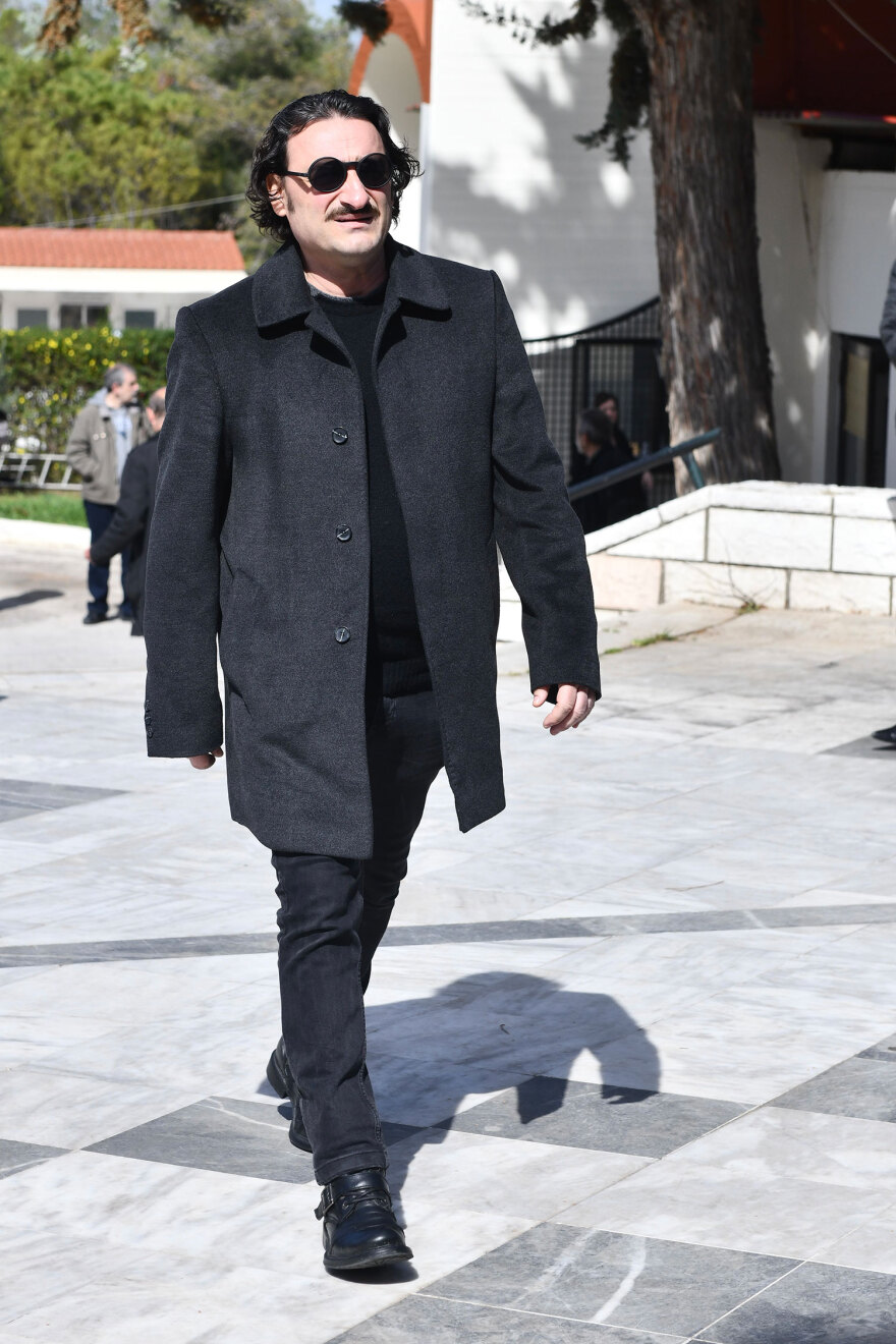 Ηλίας Λογοθέτης: Το τελευταίο αντίο στον ηθοποιό - Δείτε φωτογραφίες