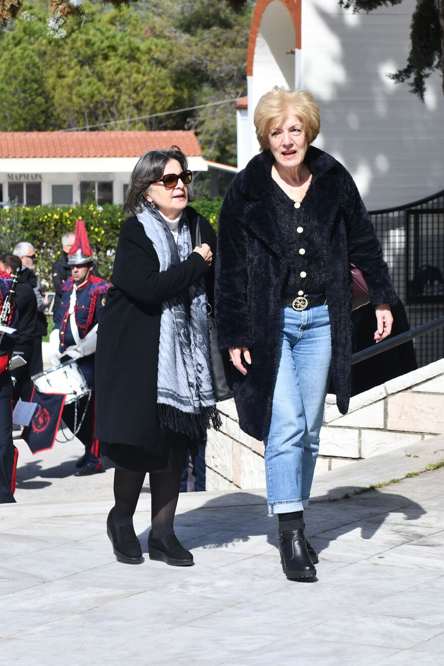 Ηλίας Λογοθέτης: Το τελευταίο αντίο στον ηθοποιό - Δείτε φωτογραφίες