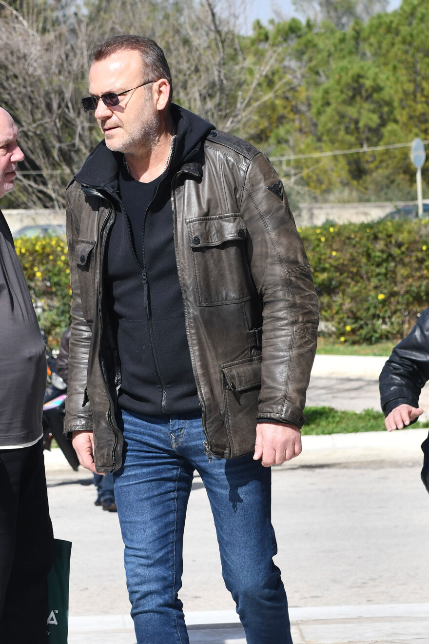 Ηλίας Λογοθέτης: Το τελευταίο αντίο στον ηθοποιό - Δείτε φωτογραφίες