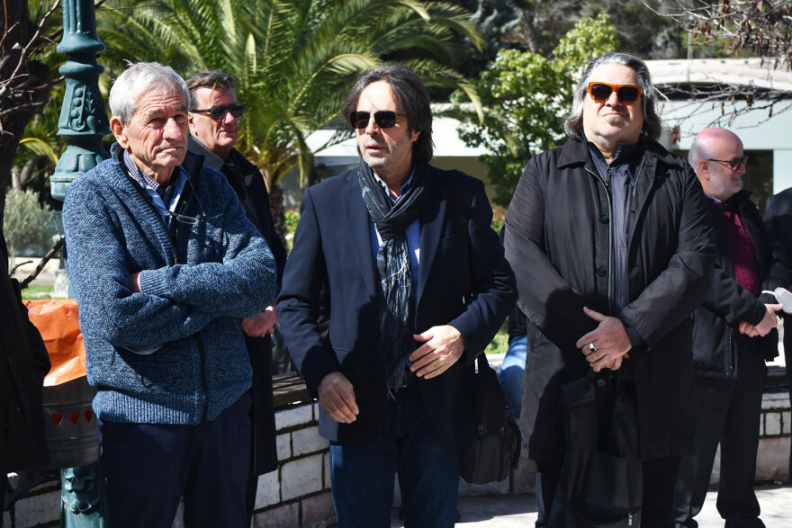 Ηλίας Λογοθέτης: Το τελευταίο αντίο στον ηθοποιό - Δείτε φωτογραφίες