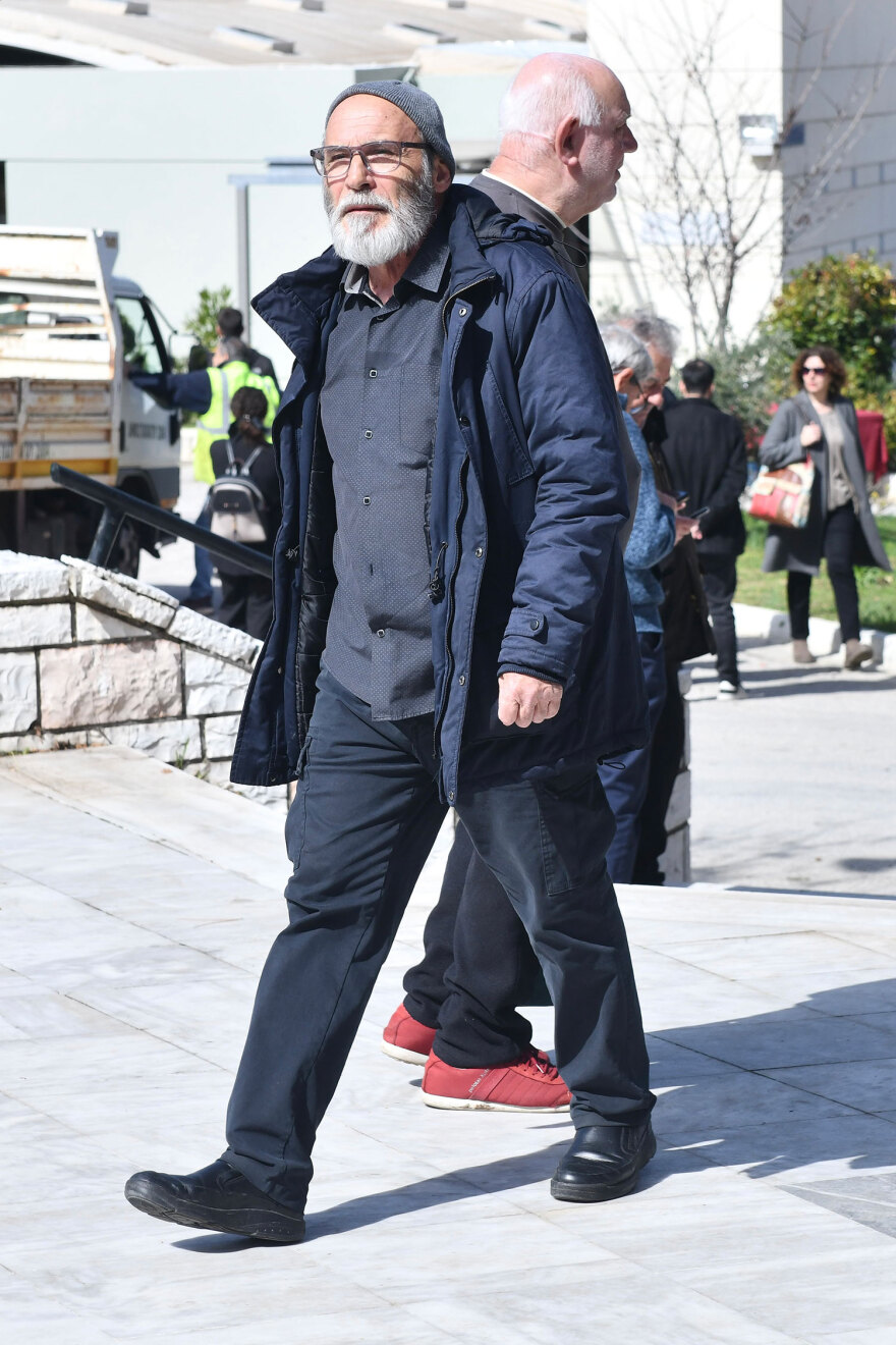 Ηλίας Λογοθέτης: Το τελευταίο αντίο στον ηθοποιό - Δείτε φωτογραφίες