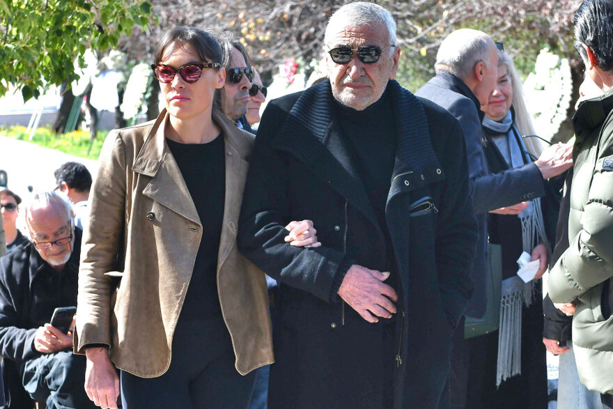 Ηλίας Λογοθέτης: Το τελευταίο αντίο στον ηθοποιό - Δείτε φωτογραφίες