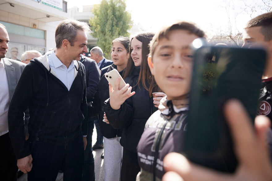 Μητσοτάκης από Ασπρόπυργο: Η ακρίβεια  είναι το νούμερο ένα ζήτημα της κοινωνίας, συνεχίζουμε να δίνουμε πρακτικές λύσεις