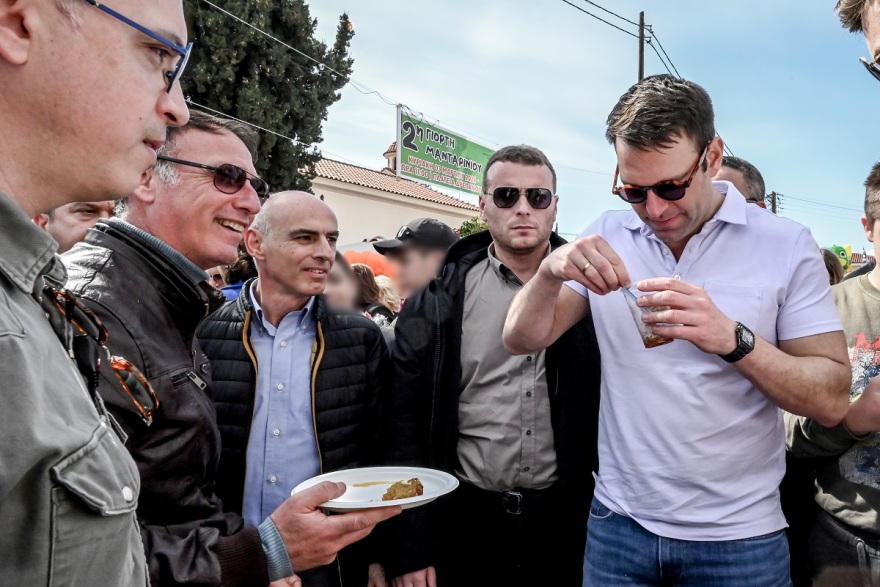 Κασσελάκης: Στο Δρέπανο Αργολίδας με τον Τάιλερ - Επισκέφτηκαν τη Γιορτή Μανταρινιού