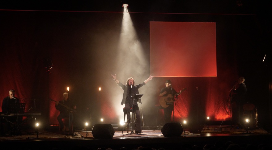 Βασίλης Παπακωνσταντίνου στο protothema.gr: Δεν κυνήγησα ποτέ το σουξέ, κάθε φορά διαλέγω τα τραγούδια με το ένστικτό μου