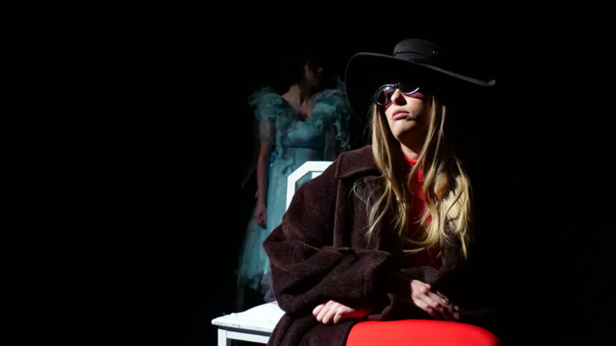 «Η Παυσίλυπος Χώρα της Αλισά» στο Θέατρο Φούρνος