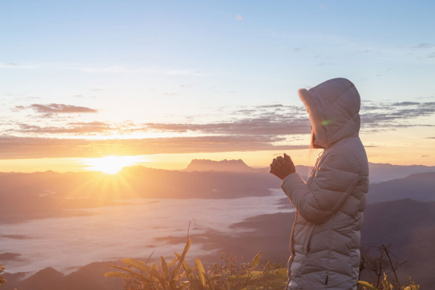 Πώς η πίστη μας στον θεό επηρεάζει τις πράξεις μας και μας κάνει πιο... ριψοκίνδυνους